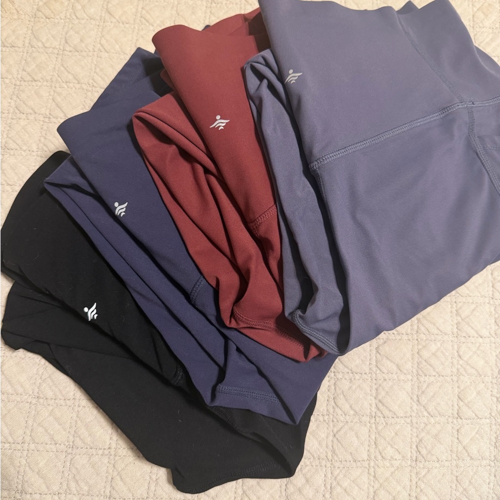 Halara So-Cinched tummy control full length legging. No front seam. Large